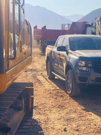 tradeheights-van-on-site